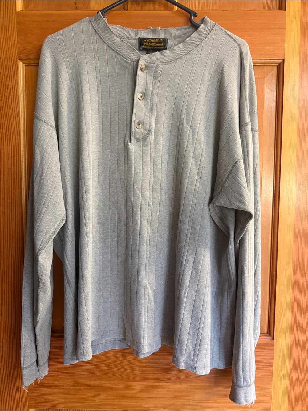 Vintage Eddie Bauer Men’s Large Henley Made in USA Gray Ribbed 100% Cotton